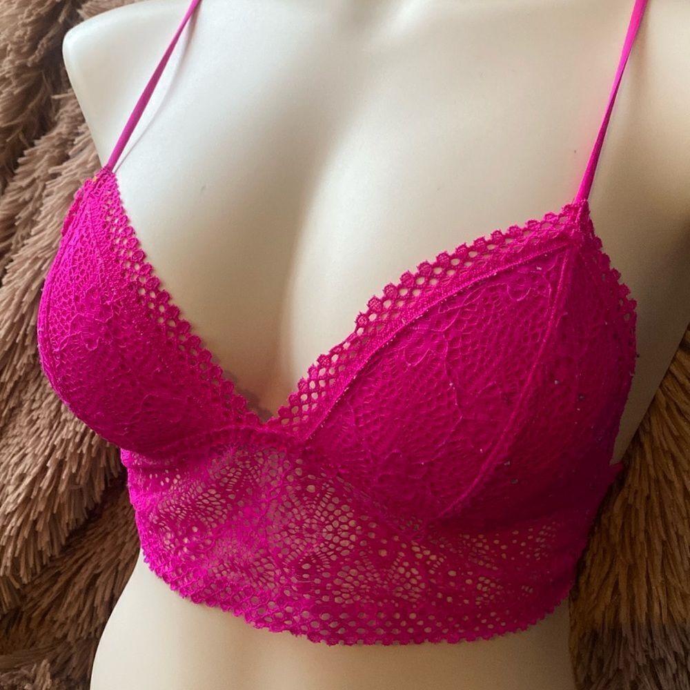 Victoria’s Secret Hot pink Lace longline Bra no wire Small